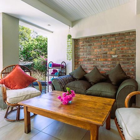 Absolute Bosch Guest House Stellenbosch Dış mekan fotoğraf